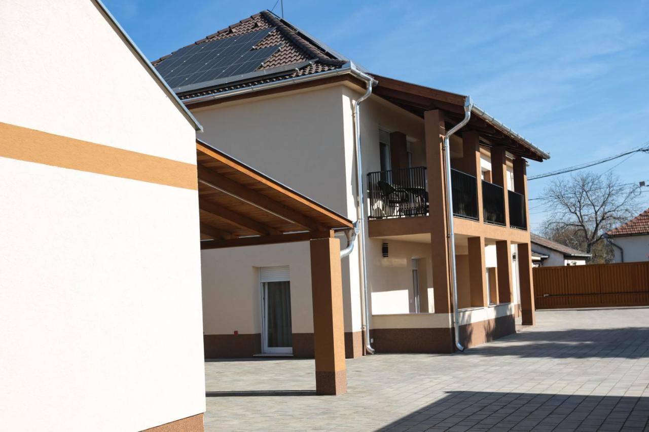 Marko Vendeghaz Kiskorös Exterior foto